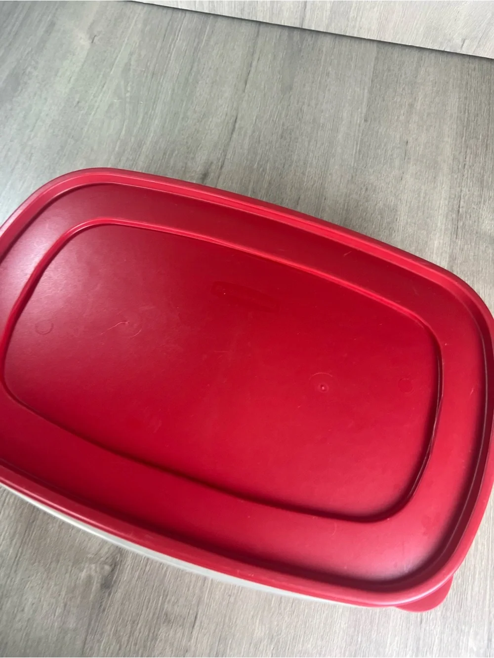 Rubbermaid Easy Find Lid Container 1.5 Gallon 24 Cup Red Freezer Safe 7J73